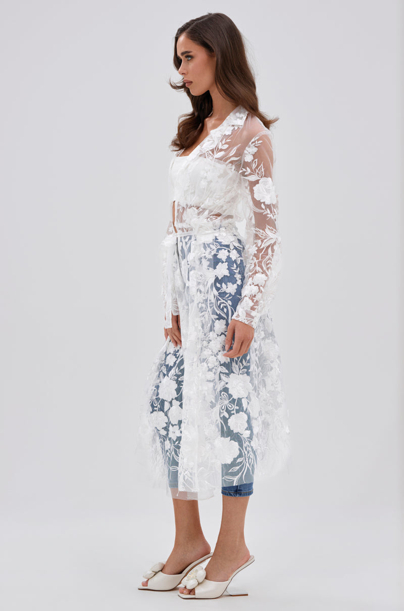 IN BLOOM SHEER TRENCH IN WHITE