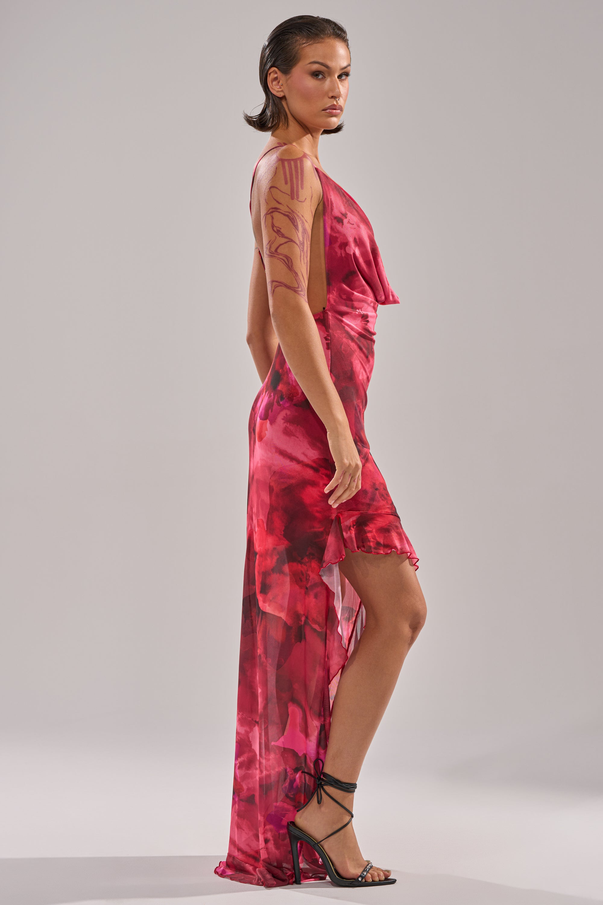 HILLARY FLORAL MAXI DRESS