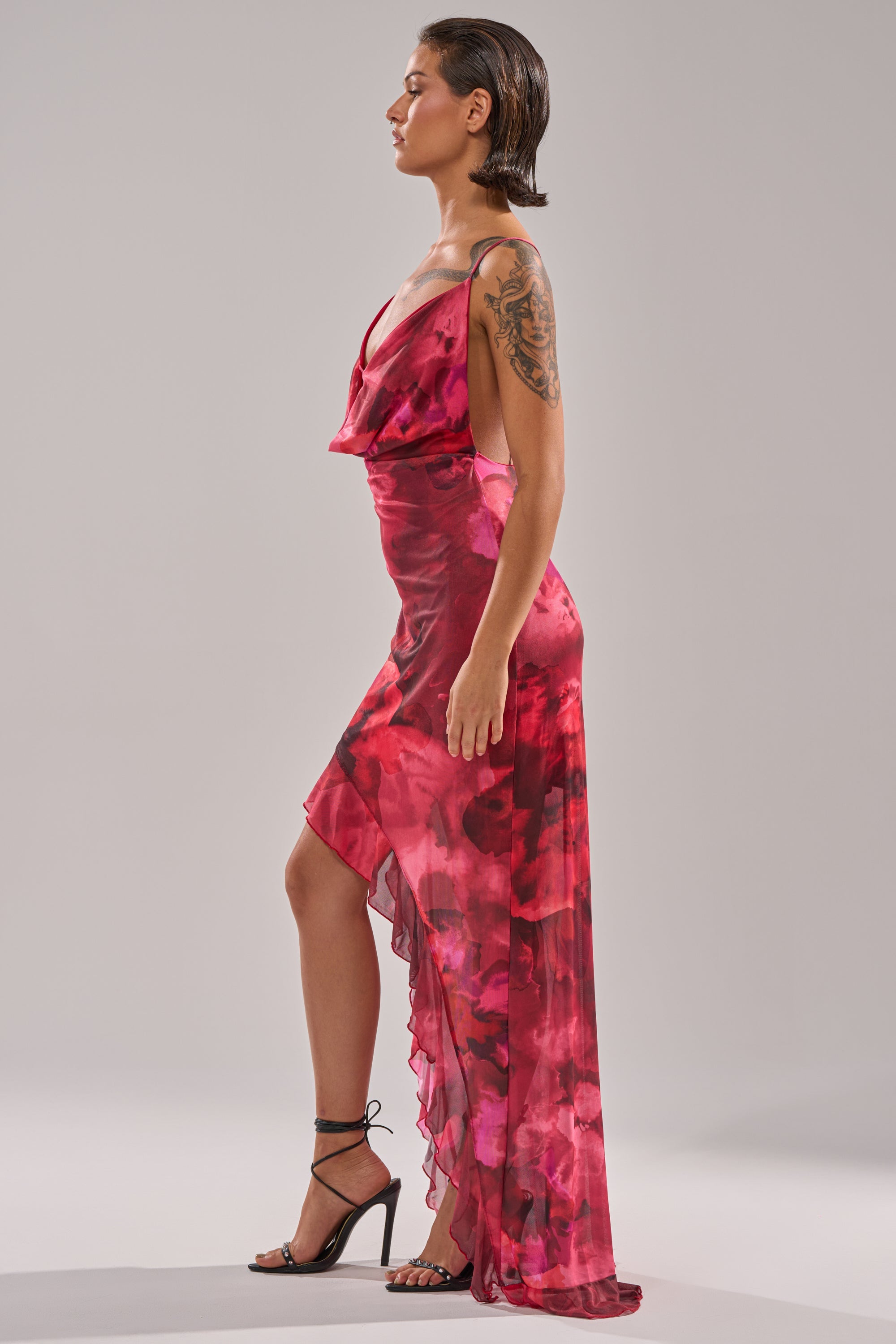 HILLARY FLORAL MAXI DRESS