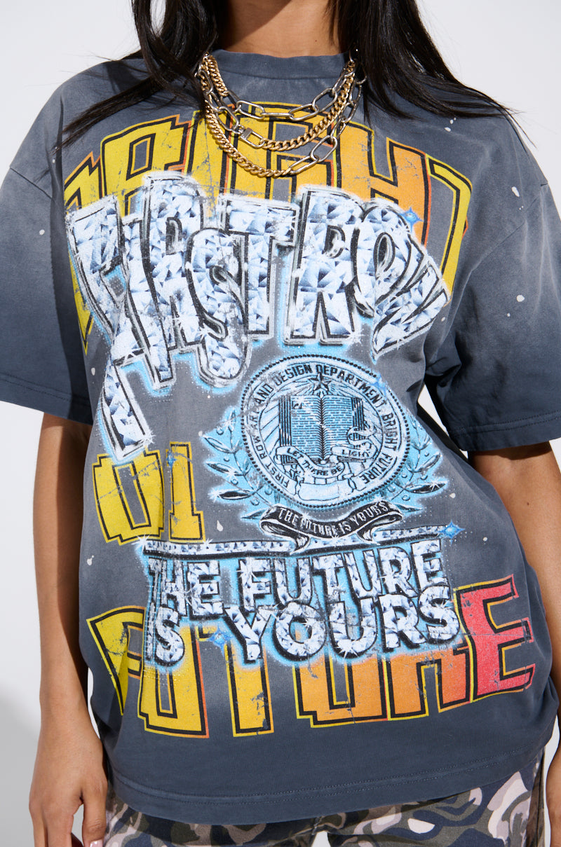 FIRST ROW THE FUTURE IS YOURS OVERSIZED GRAPHIC TEE