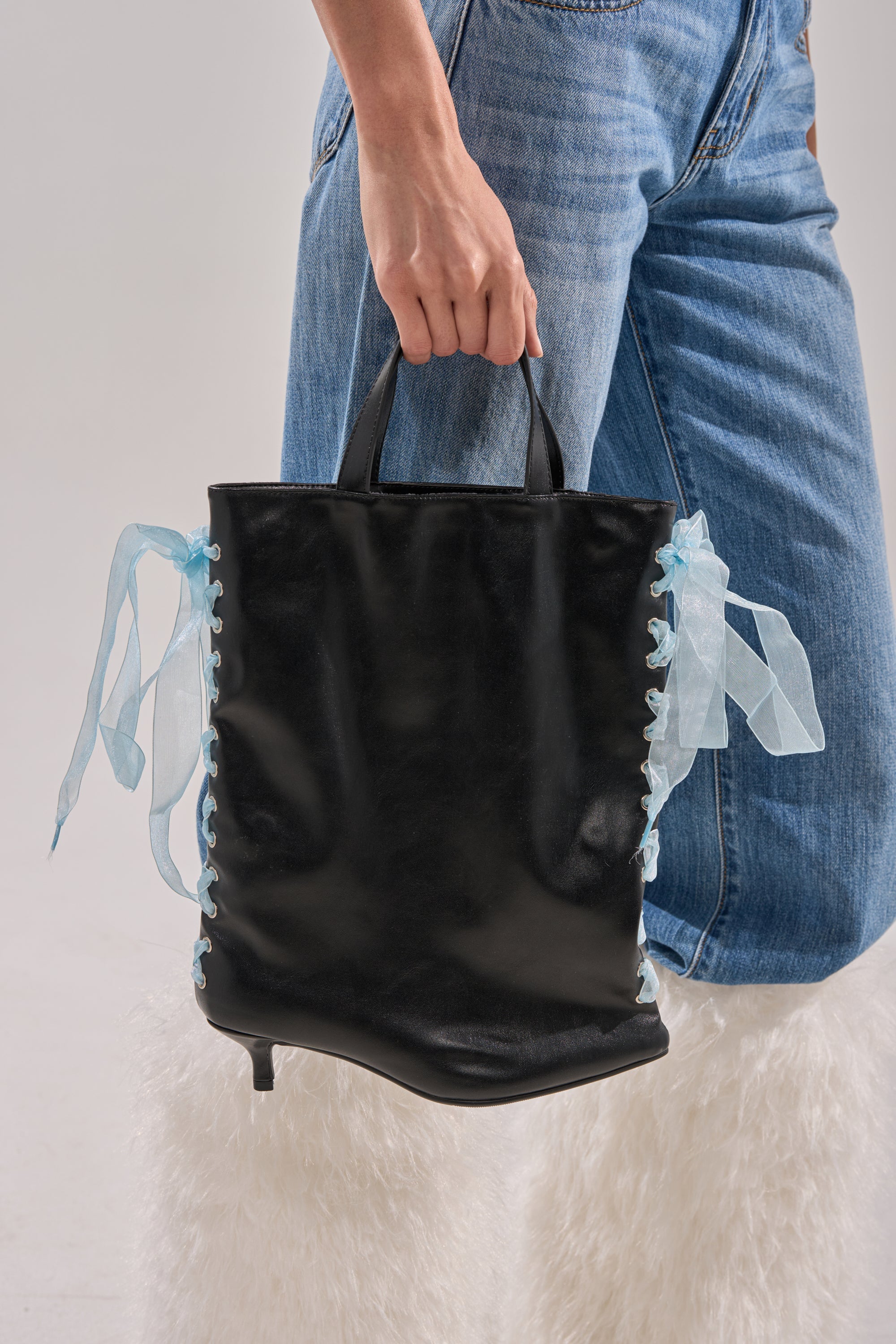 TIE MY SHOE PURSE