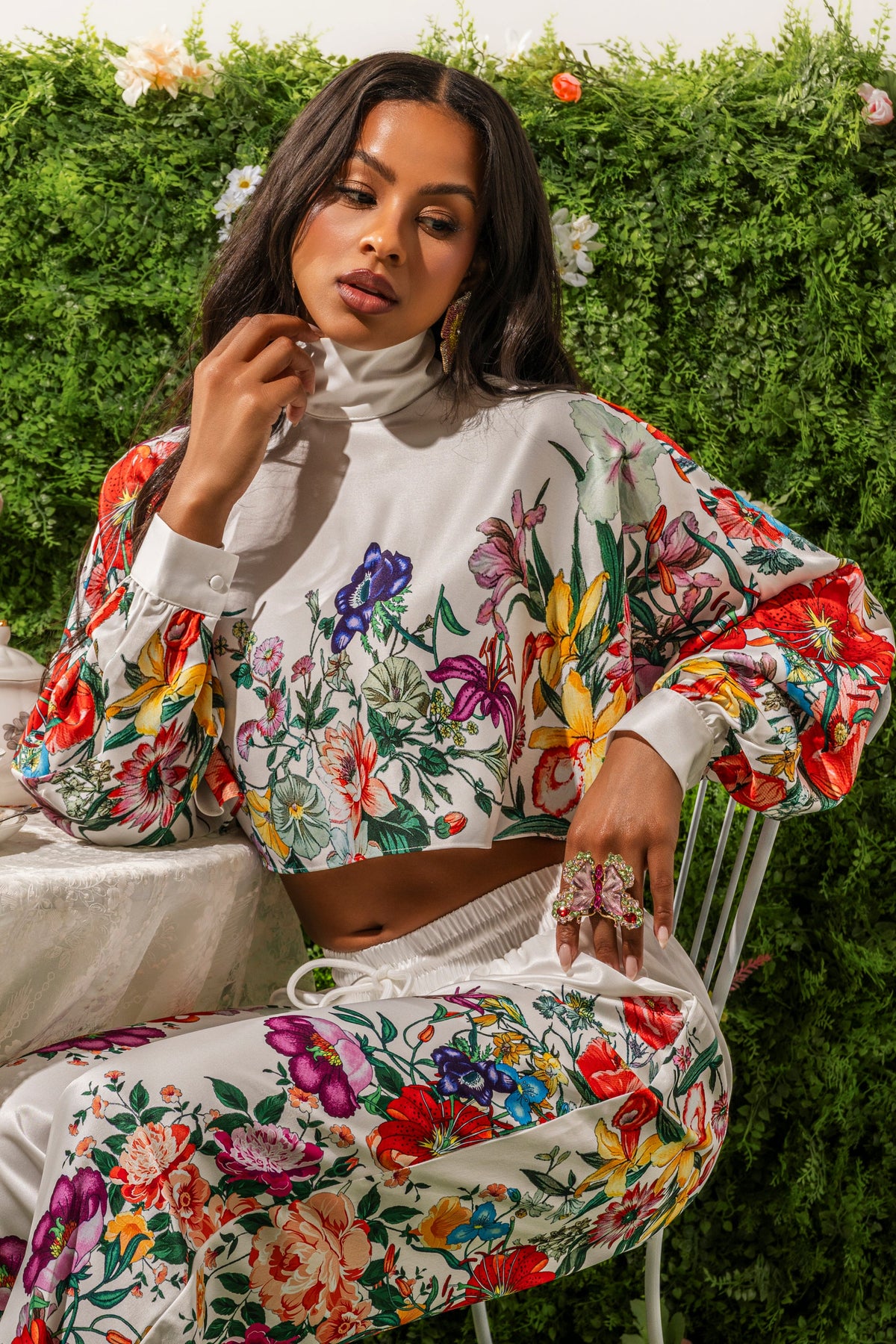 FULL BLOOM SATIN MOCK NECK BLOUSE IN WHITE