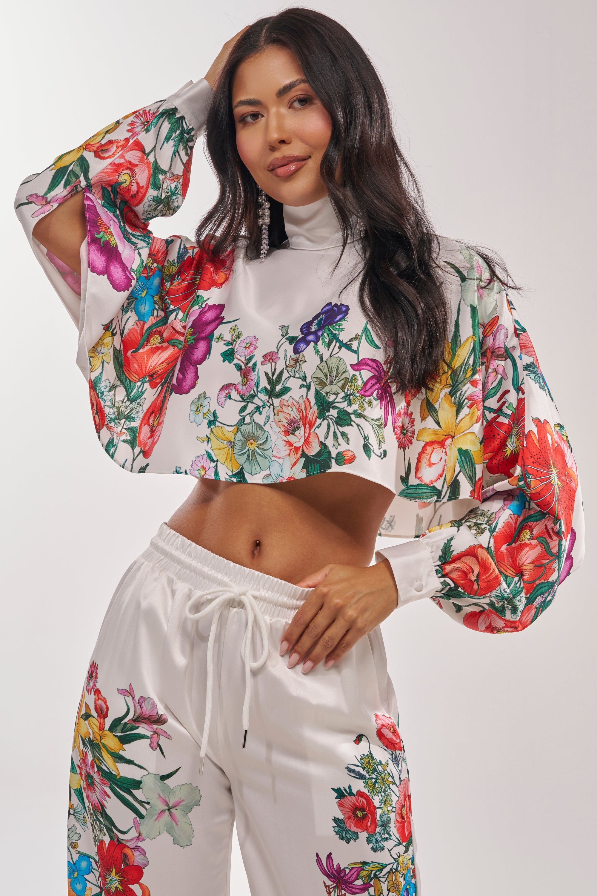 FULL BLOOM SATIN MOCK NECK BLOUSE IN WHITE