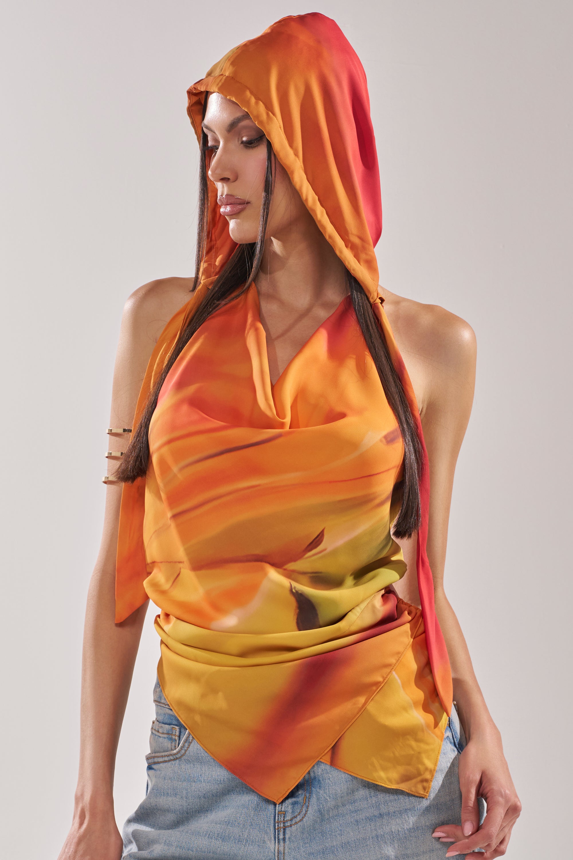 COASTAL HOODED HALTER TOP