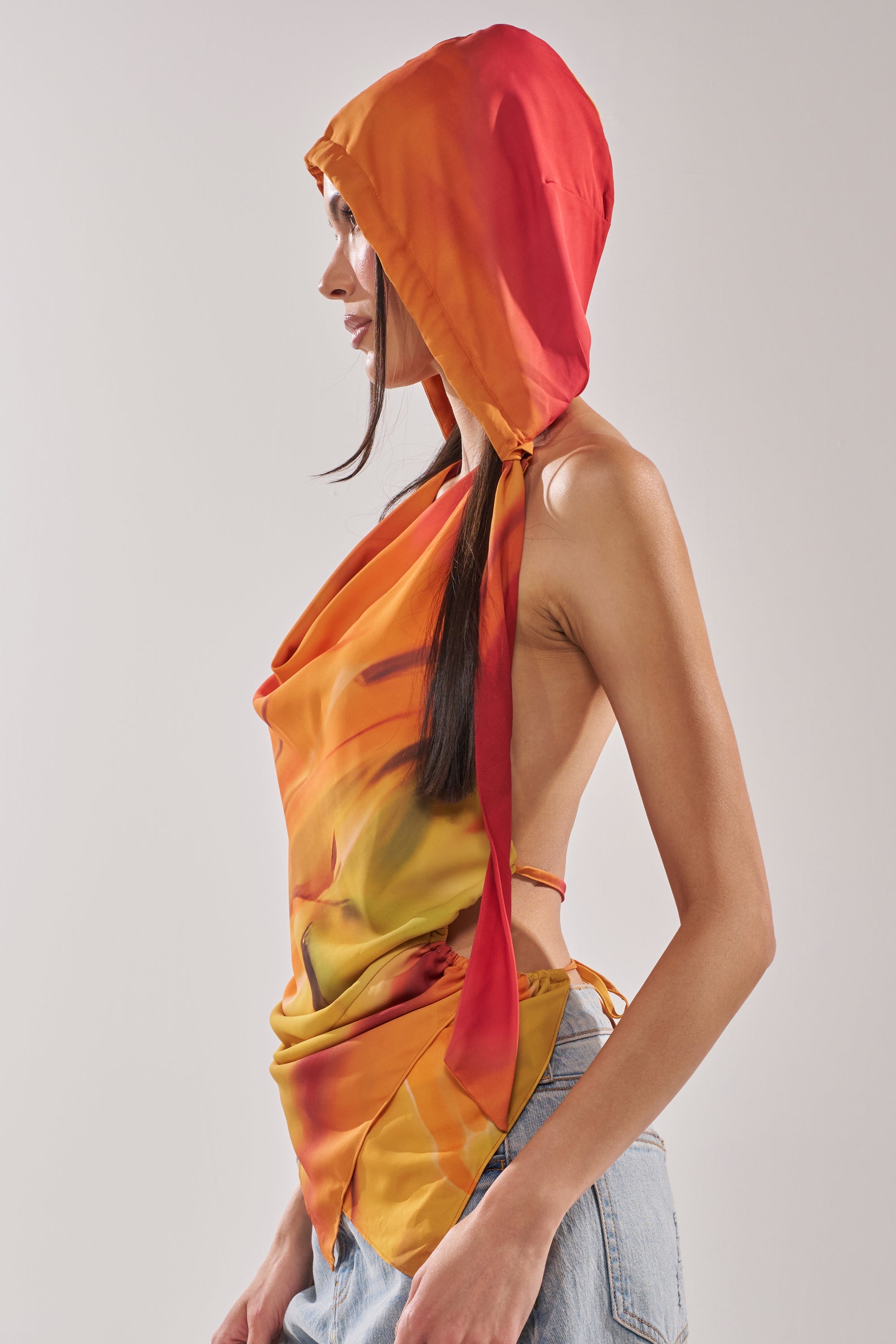 COASTAL HOODED HALTER TOP