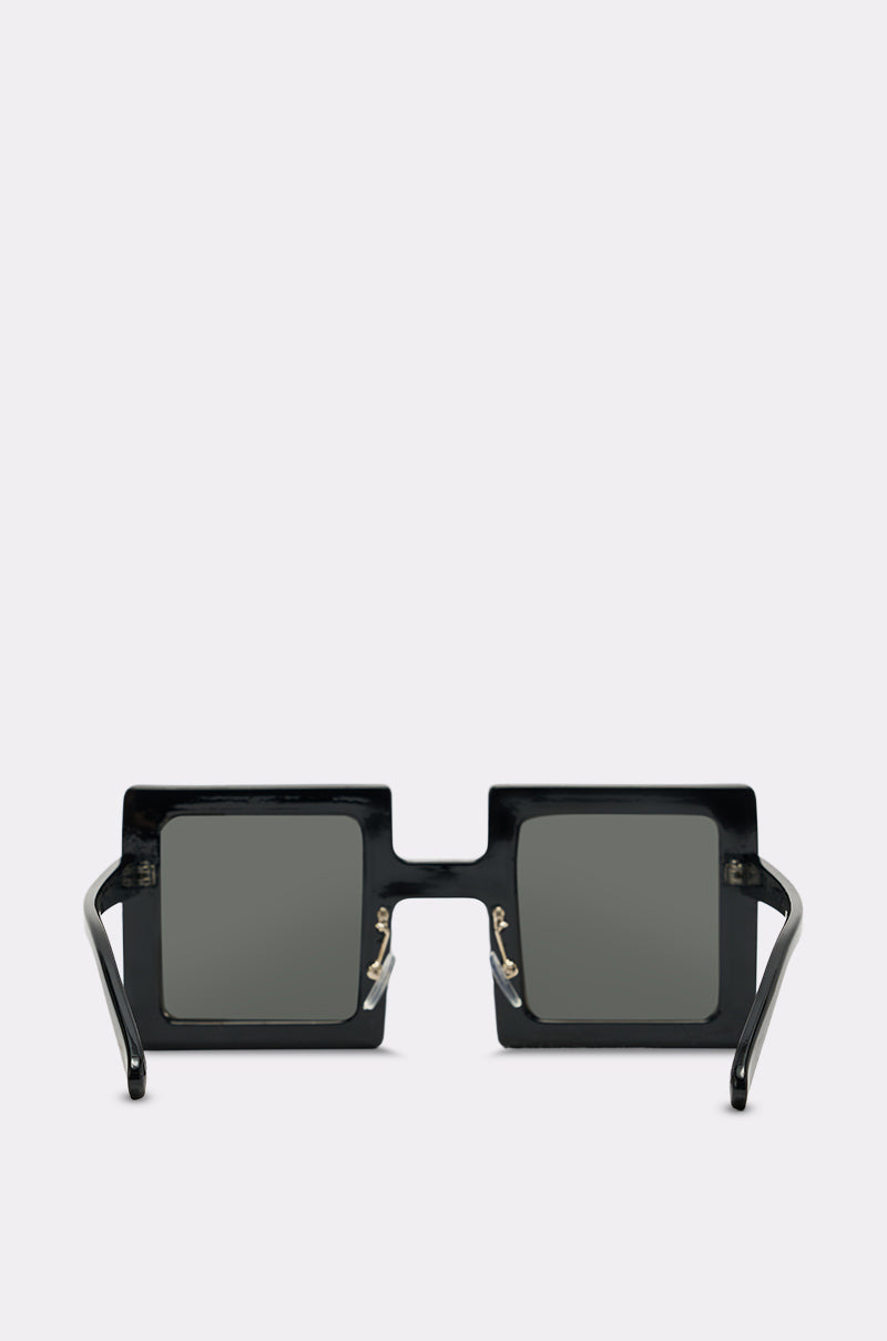REALLY LIKE THAT SUNGLASSES