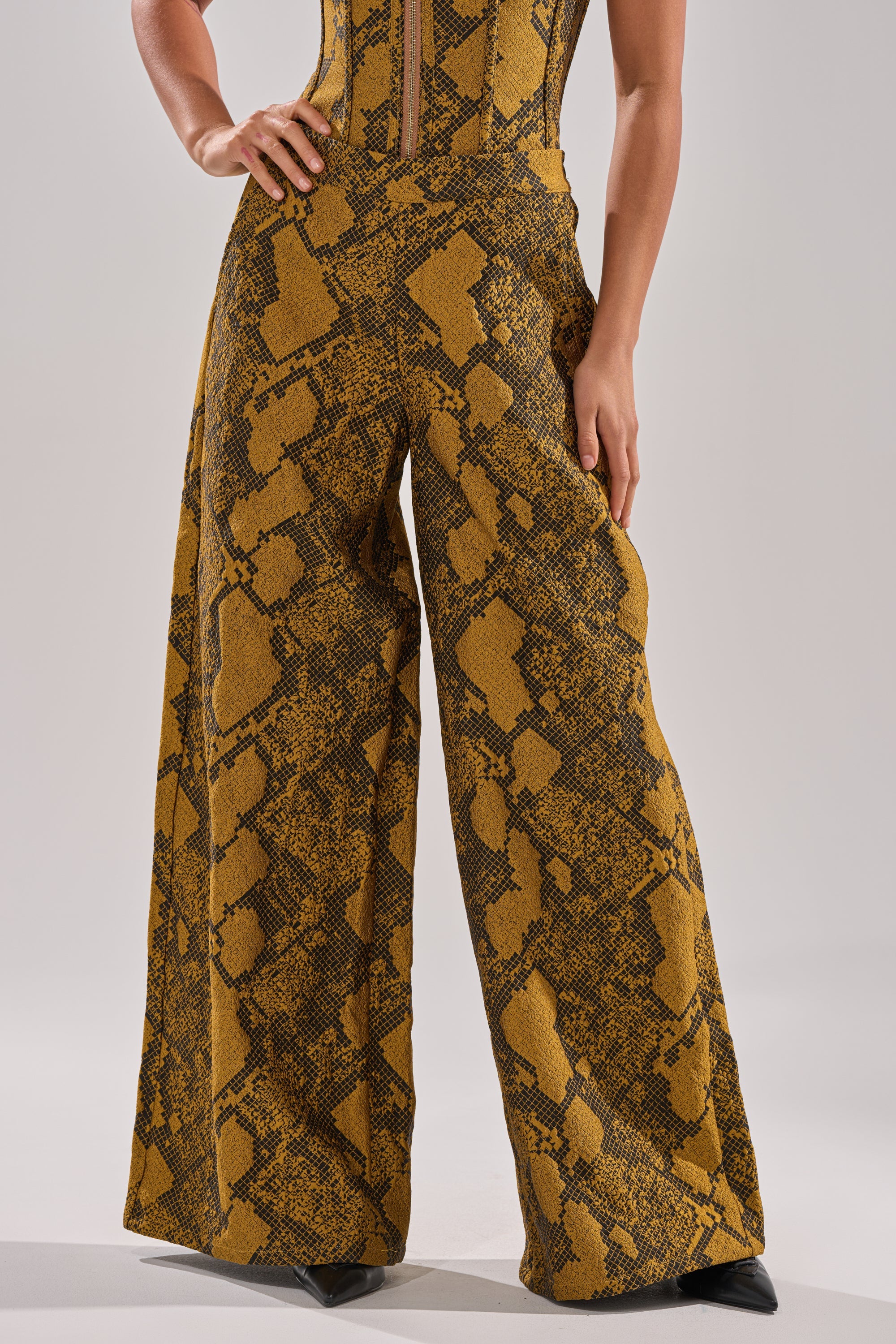 SEXY LITTLE THANG SNAKE TROUSER