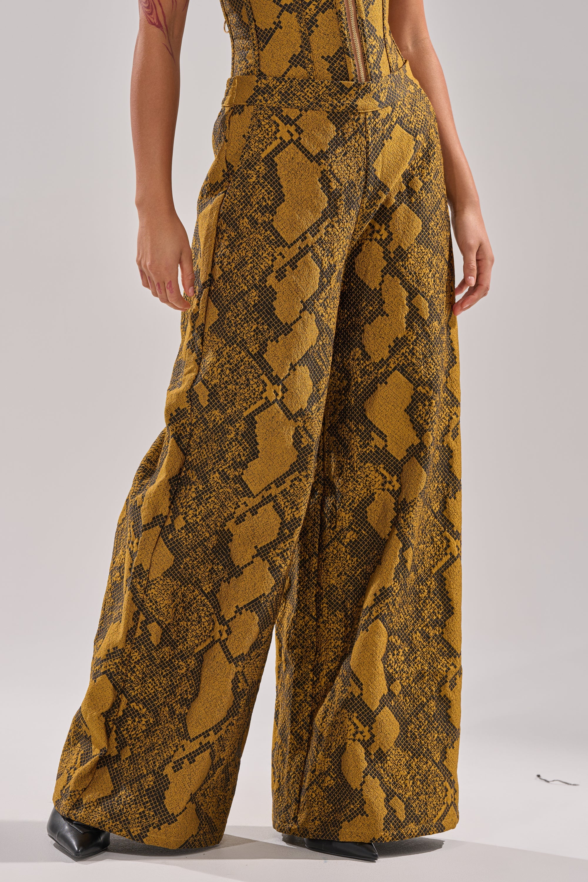 SEXY LITTLE THANG SNAKE TROUSER