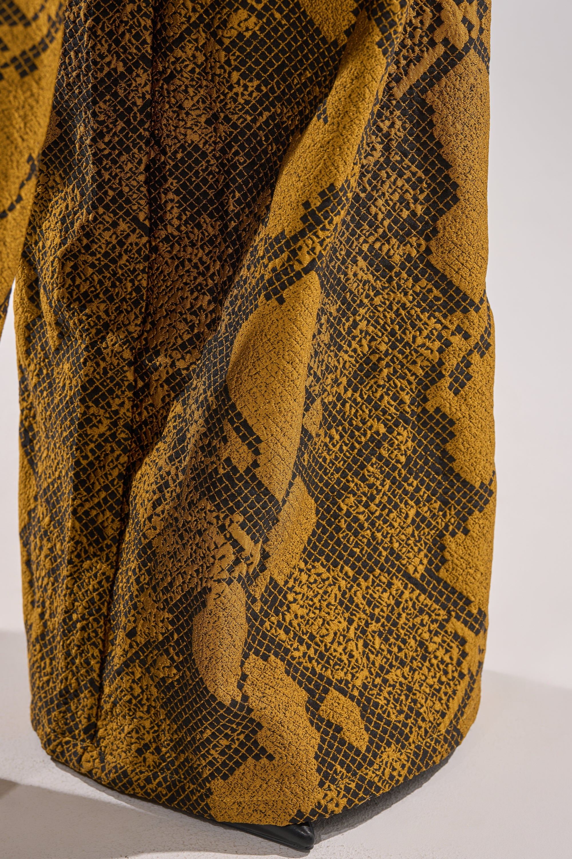 SEXY LITTLE THANG SNAKE TROUSER